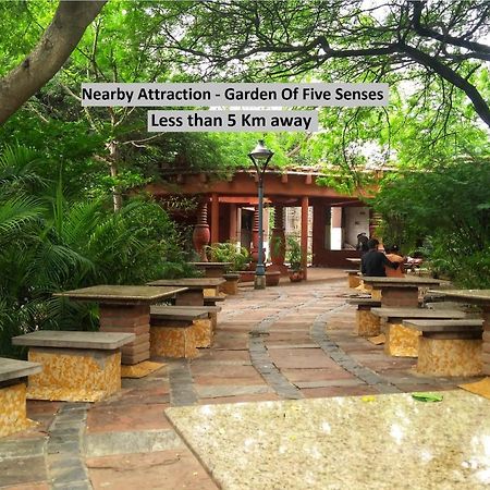 Oyo 62702 Golden Home Stay Нью-Делі Екстер'єр фото