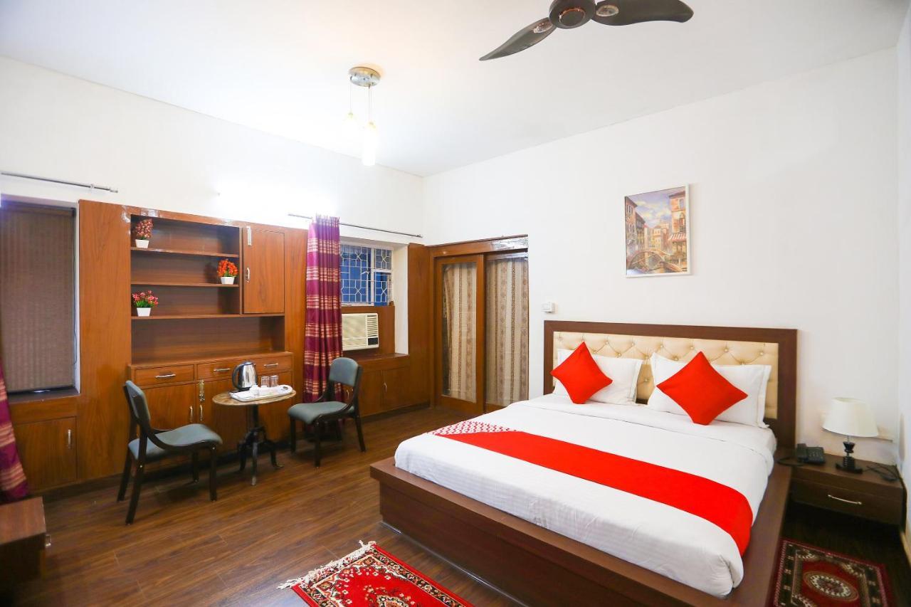 Oyo 62702 Golden Home Stay Нью-Делі Екстер'єр фото